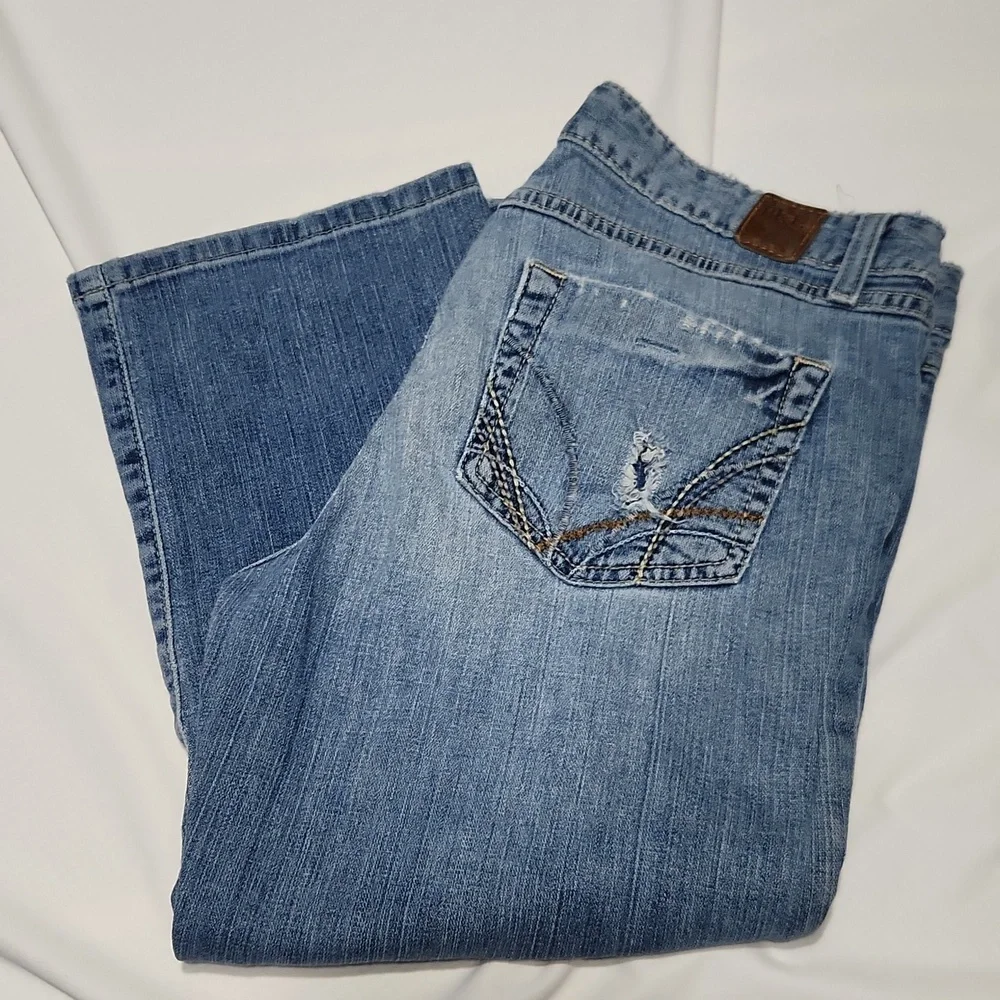BKE Capri - Picture 1 of 3